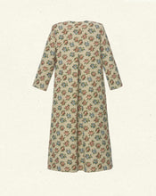 Laden Sie das Bild in den Galerie-Viewer, Victoria Mantel