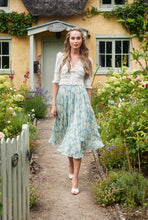 Laden Sie das Bild in den Galerie-Viewer, Praliné Bluse nougat