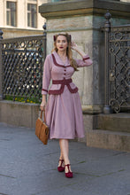 Laden Sie das Bild in den Galerie-Viewer, Xanthe Mai Figure Swing Dress