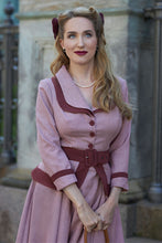 Laden Sie das Bild in den Galerie-Viewer, Xanthe Mai Figure Swing Dress