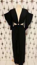 Laden Sie das Bild in den Galerie-Viewer, COCO BONGO PLUNGE NECK DRESS