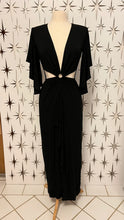 Laden Sie das Bild in den Galerie-Viewer, COCO BONGO PLUNGE NECK DRESS