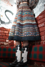 Laden Sie das Bild in den Galerie-Viewer, Original Ribbon Skirt rodeo