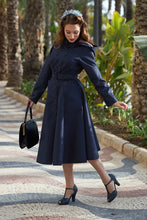 Laden Sie das Bild in den Galerie-Viewer, Laina-Lee Reversible water-repellent Coat