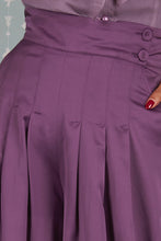 Laden Sie das Bild in den Galerie-Viewer, Hope-Violette Glamour of the 1940s with our Rita Hayworth satin palazzo Pants