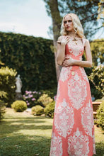 Laden Sie das Bild in den Galerie-Viewer, Giulietta Kleid corallo