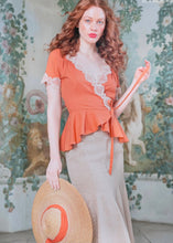 Laden Sie das Bild in den Galerie-Viewer, Boudoir Bluse