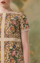 Laden Sie das Bild in den Galerie-Viewer, Petite Amie Kleid