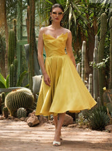 Laden Sie das Bild in den Galerie-Viewer, Cheerful Kleid