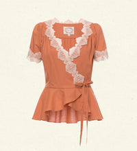 Laden Sie das Bild in den Galerie-Viewer, Boudoir Bluse