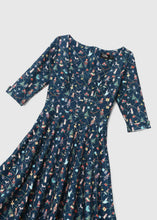 Laden Sie das Bild in den Galerie-Viewer, Dunkelblaues Nussknacker Kleid Scarlette
