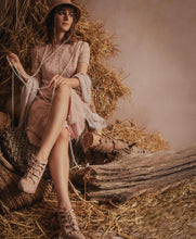 Laden Sie das Bild in den Galerie-Viewer, Kleid Elodie
