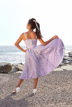 Laden Sie das Bild in den Galerie-Viewer, Thea-Violette Elegant sleeveless Summer Dress
