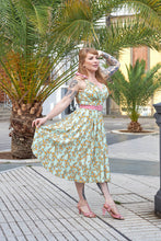Laden Sie das Bild in den Galerie-Viewer, Piria-Minty-Pia Summer Dress
