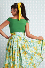 Laden Sie das Bild in den Galerie-Viewer, Renita-Naia Floral Swing Skirt
