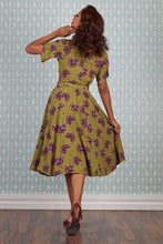 Laden Sie das Bild in den Galerie-Viewer, Gaby Floria Elegance Summer Dress
