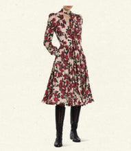 Laden Sie das Bild in den Galerie-Viewer, Charlotte Kleid cremeweiß mit Rosen
