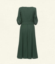 Laden Sie das Bild in den Galerie-Viewer, Jolie Kleid emerald
