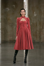 Laden Sie das Bild in den Galerie-Viewer, Scarlet Kleid
