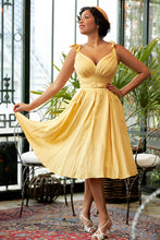 Laden Sie das Bild in den Galerie-Viewer, Chaya-Sun Flirty Summer Dress
